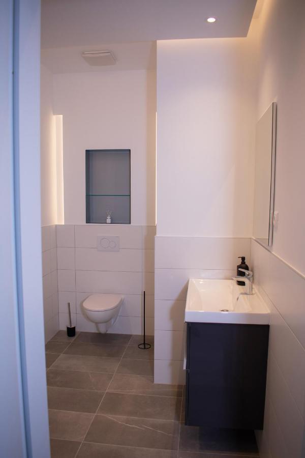 Luxury Cozy 2 Bdr Downtown Apt.5 Budapest Exteriör bild