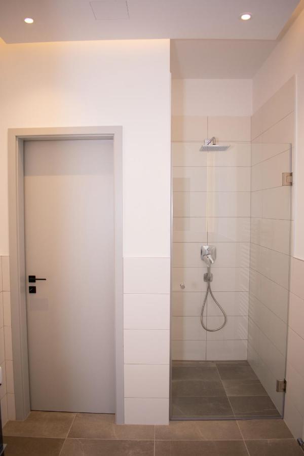 Luxury Cozy 2 Bdr Downtown Apt.5 Budapest Exteriör bild